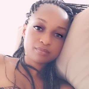 Meet your Posher, Inès